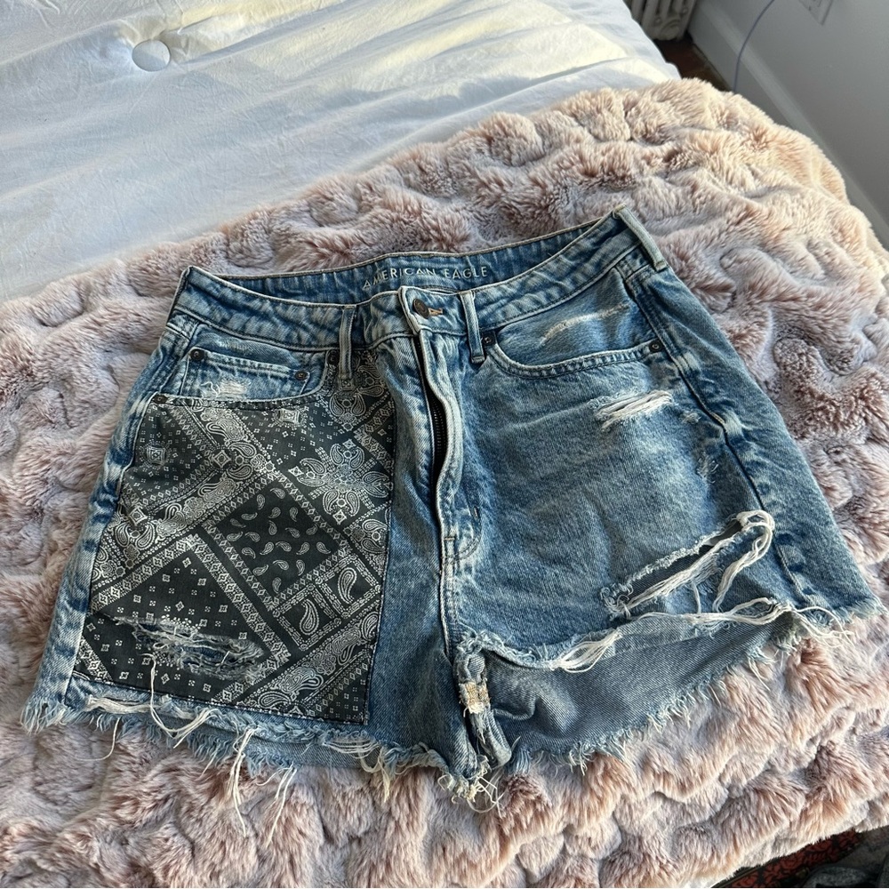 American Eagle Highest Rise 90s Boyfriend Shorts Patchwork Size 12